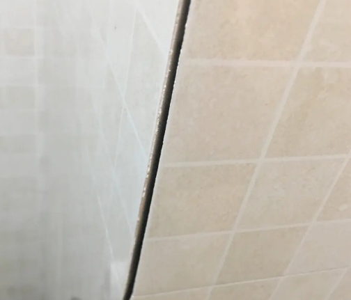 长子瓷砖空鼓维修公司分享阳台瓷砖脱落的修复过程可以分为以下几个步骤